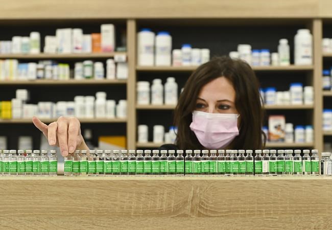 What to know about NACI, blood clots and the AstraZeneca and J&J COVID-19 vaccines | iNFOnews.ca