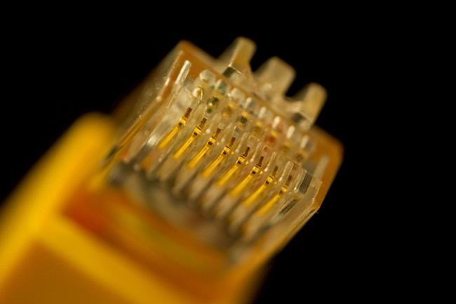 Big Three's Q1 average monthly wireless bills but some fees on the rise | iNFOnews.ca