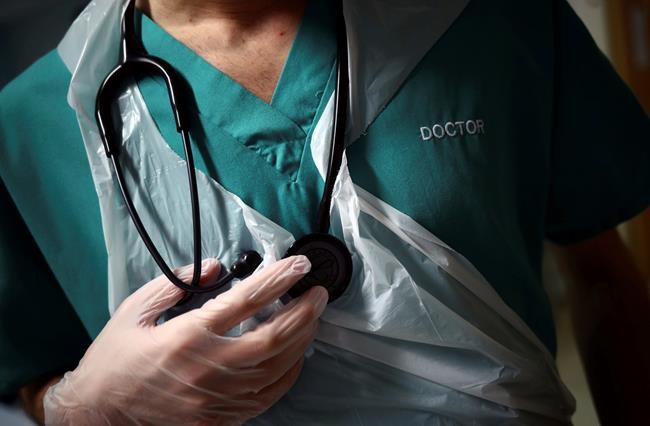 B.C. doctors could face penalty for veering from COVID-19 health guidelines: college | iNFOnews.ca
