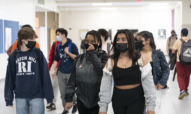 Schools ditch student mask requirements in growing numbers | iNFOnews.ca