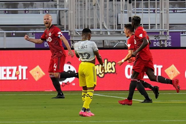 Bradley on the mark as Toronto FC blanks defending MLS champion Columbus 2-0 | iNFOnews.ca CP581742594