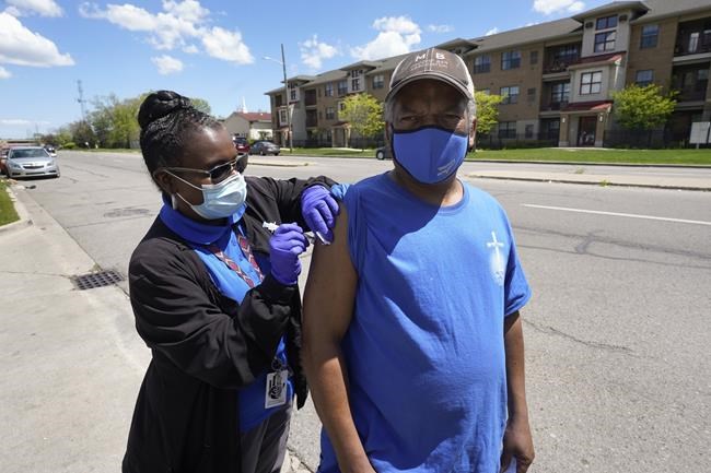 Mobile soup kitchens take food, vaccine to Detroit's poorest | iNFOnews.ca