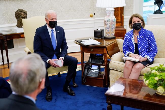 Biden, GOP senators upbeat, plan more infrastructure talks | iNFOnews.ca