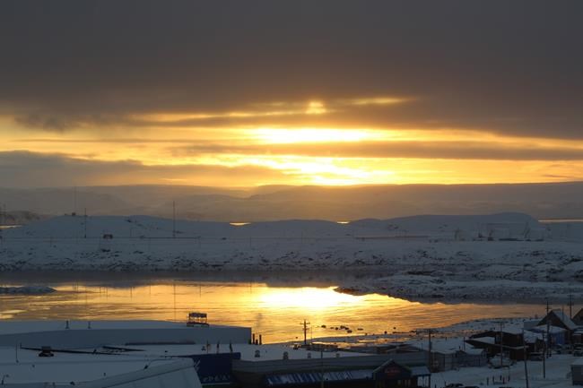 Nunavut officials plead for Iqaluit residents to stop gathering during COVID outbreak | iNFOnews.ca