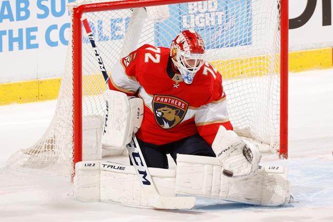 Point scores 2 in 3rd to lift Lightning over Panthers 5-4 | iNFOnews.ca CP717625768