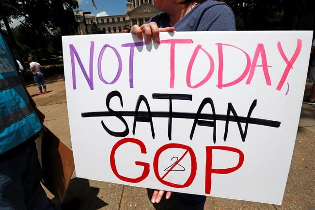 Supreme Court throws abortion fight into center of midterms | iNFOnews.ca