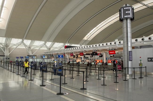Canada's largest airlines push Ottawa for clear plan for vaccinated travellers | iNFOnews.ca