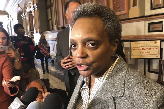 Chicago mayor: Reporters of color get 2-year mark interviews | iNFOnews.ca