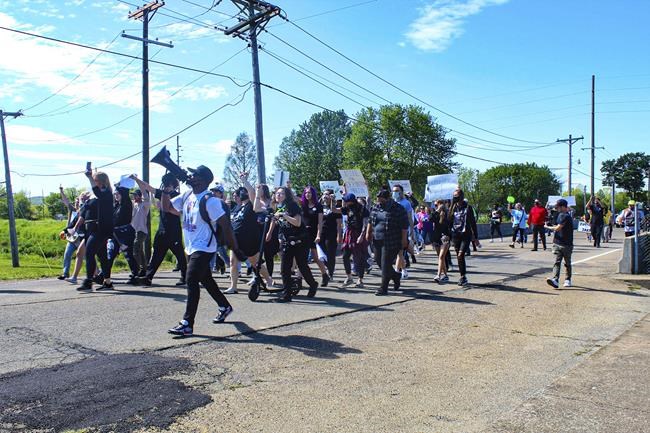 Missouri family seeks answers in Black 19-year-old's death | iNFOnews.ca