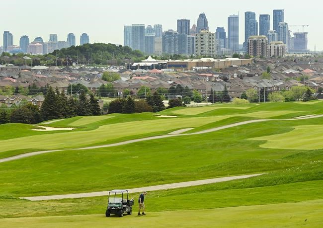 Golf courses, tennis courts among Ontario rec facilities set to reopen | iNFOnews.ca Golf courses, tennis courts among Ontario rec facilities set to reopen | iNFOnews.ca