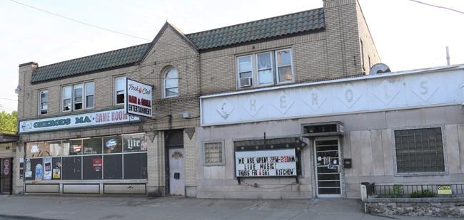 Police: 3 dead, 3 wounded in shooting outside Ohio bar | iNFOnews.ca