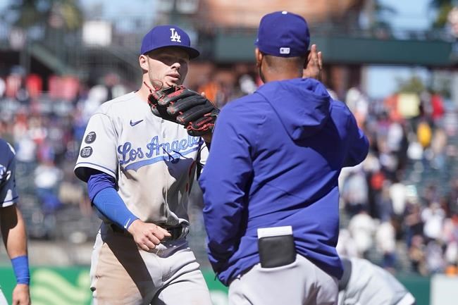 Lux stars as Dodgers beat Giants 11-5 for 8th straight win | iNFOnews.ca