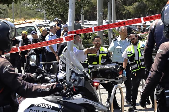 Israeli soldier, civilian wounded in Jerusalem stabbing | iNFOnews.ca