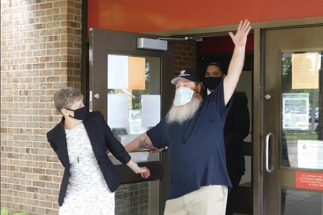 Michigan man exonerated of murder after 32 years in prison | iNFOnews.ca