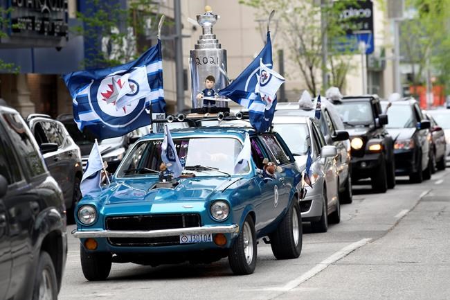 Up to 500 health-care workers will be allowed to attend NHL playoffs in Winnipeg | iNFOnews.ca