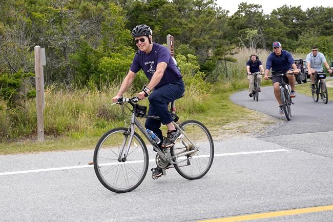 Bidens mark first lady's birthday with leisurely bike ride | iNFOnews.ca