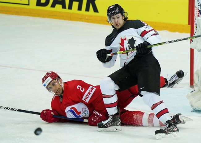 Canada beats Russia in overtime in world hockey championship quarterfinal | iNFOnews.ca CP1919622918