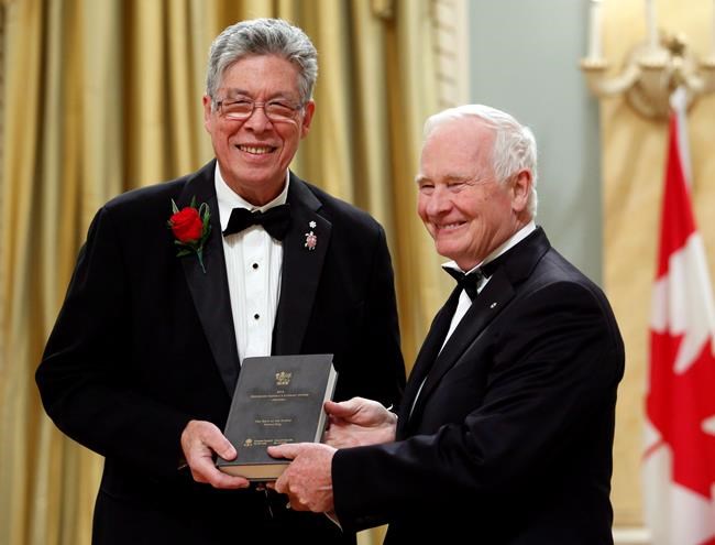 Thomas King wins $15K Stephen Leacock Medal for humour writing | iNFOnews.ca