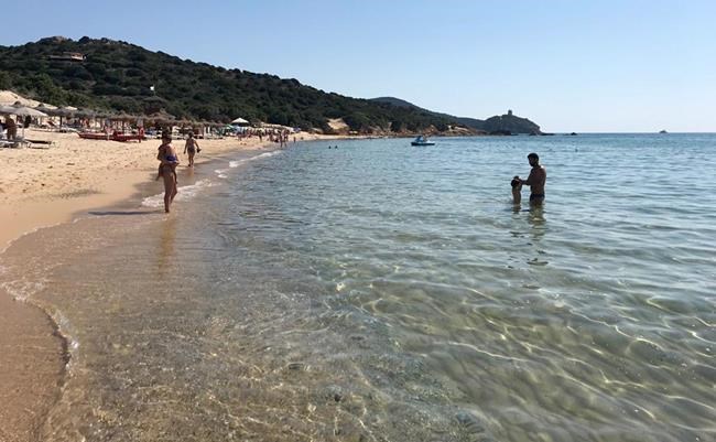 Italian police seize sand, shells; fine tourists in Sardinia | iNFOnews.ca Italian police seize sand, shells; fine tourists in Sardinia | iNFOnews.ca