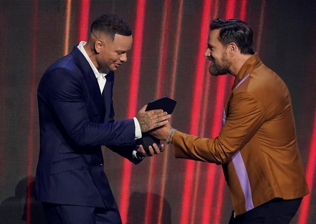 List of winners at the 2021 CMT Music Awards | iNFOnews.ca List of winners at the 2021 CMT Music Awards | iNFOnews.ca