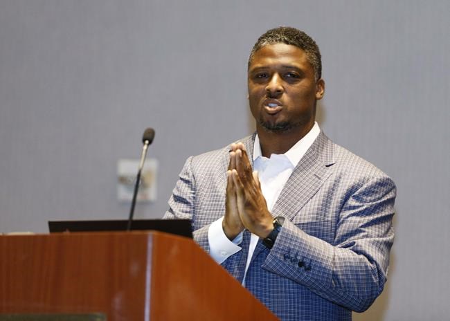 Former NFL star Warrick Dunn tackles housing inequalities | iNFOnews.ca