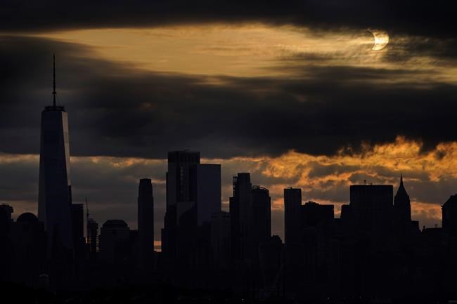 Sunrise special: Solar eclipse thrills world's northern tier | iNFOnews.ca