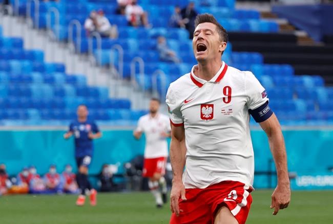 Skriniar steps up, Slovakia beats Poland 2-1 at Euro 2020 | iNFOnews.ca
