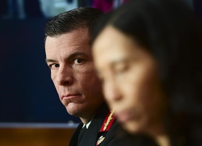 Maj.-Gen. Dany Fortin files court challenge of his firing from vaccine rollout | iNFOnews.ca