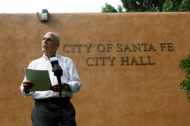 Hispanic group sues Santa Fe mayor over destroyed obelisk | iNFOnews.ca