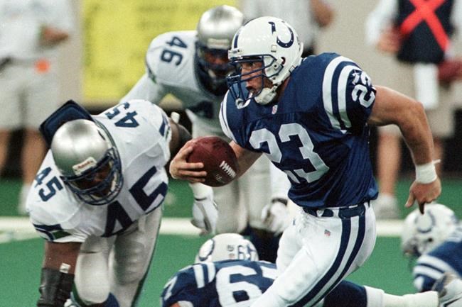 NFL retirees mentoring players on fatherhood playbook | iNFOnews.ca CP957931095