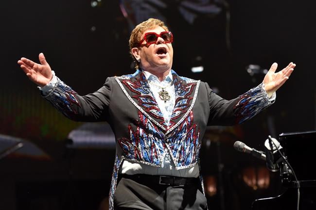 Elton John adds dates two Canadian stadium shows to final tour | iNFOnews.ca