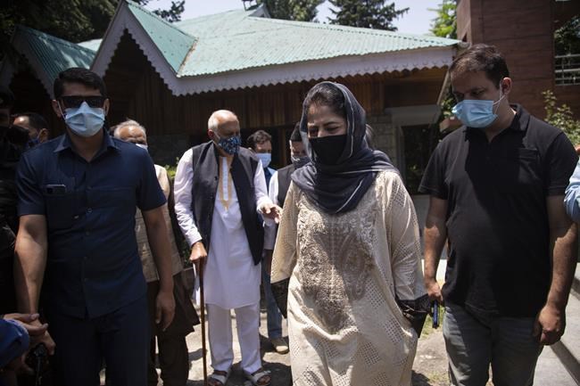 Modi meets Kashmir leaders 1st time after altering region | iNFOnews.ca Modi meets Kashmir leaders 1st time after altering region | iNFOnews.ca