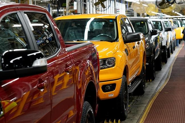 U.S. factory output dips 0.1% in June on auto chip shortage | iNFOnews.ca CP333374224