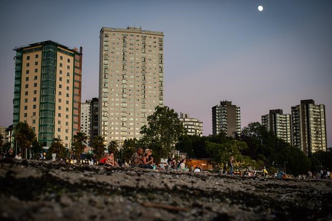 Environment Canada issues heat warnings, says record-high temperatures loom for B.C. | iNFOnews.ca