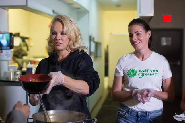 Pamela Anderson to return to Vancouver Island for HGTV Canada reno show next year | iNFOnews.ca Pamela Anderson to return to Vancouver Island for HGTV Canada reno show next year | iNFOnews.ca