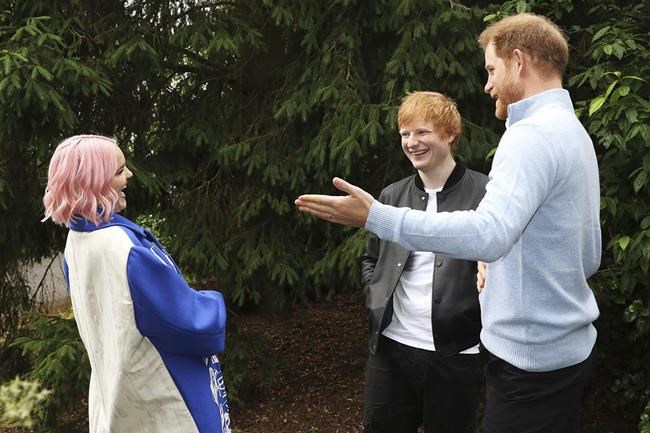Prince Harry pays surprise visit to London charity event | iNFOnews.ca Prince Harry pays surprise visit to London charity event | iNFOnews.ca