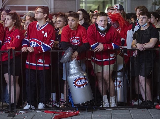 Fans say seeing Habs at home in final a once in a lifetime experience | iNFOnews.ca