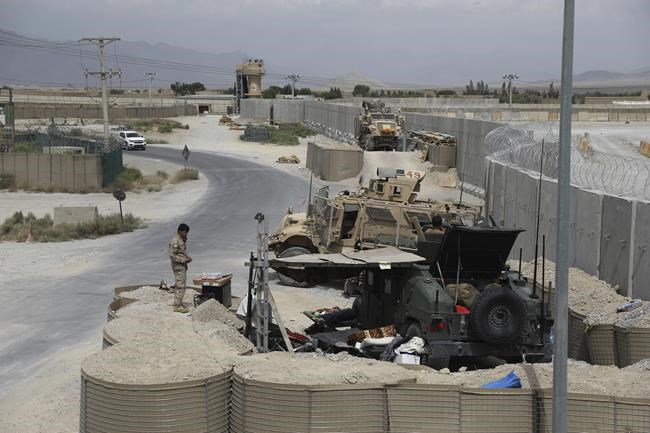 US left Afghan airfield at night, didn't tell new commander | iNFOnews.ca US left Afghan airfield at night, didn't tell new commander | iNFOnews.ca