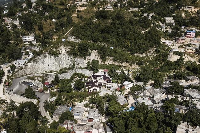Haiti seeks 5 fugitives as president killing probe deepens | iNFOnews.ca