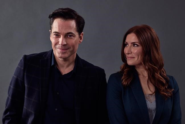 'Schitt's Creek' actors Tim Rozon, Sarah Levy reunite as co-stars on 'SurrealEstate' | iNFOnews.ca