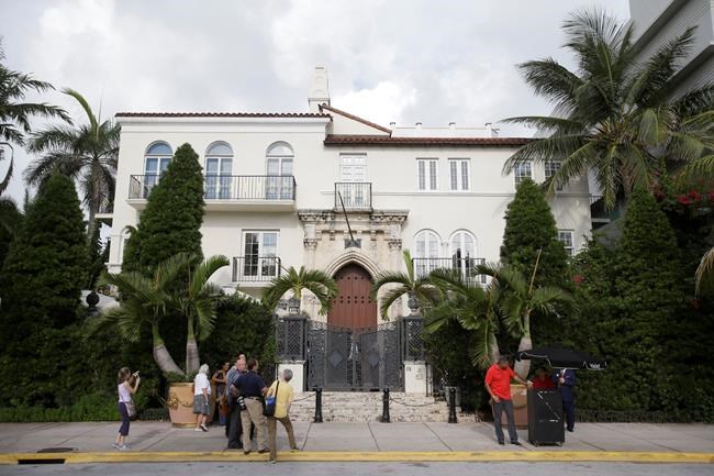 Police: 'Double suicide' at Gianni Versace's former mansion | iNFOnews.ca