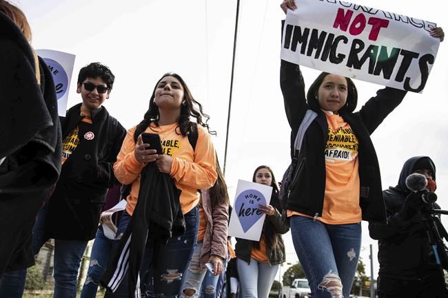 'A blaring siren' for Democrats after ruling halts DACA | iNFOnews.ca