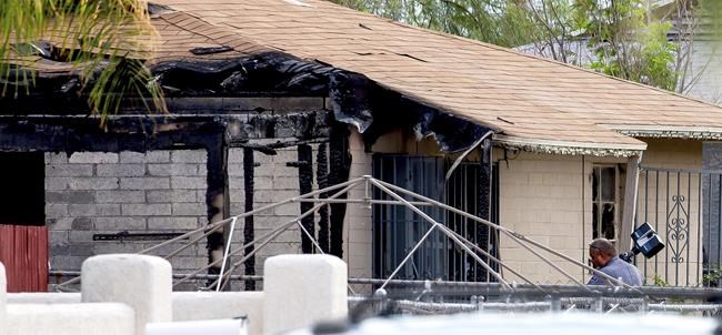 Firefighter, paramedics wounded in deadly Arizona shootings | iNFOnews.ca