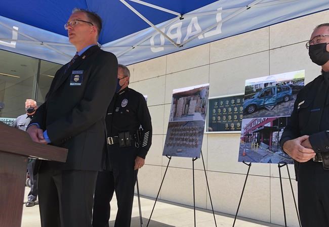 Chief: Bomb squad caused Los Angeles fireworks explosion | iNFOnews.ca