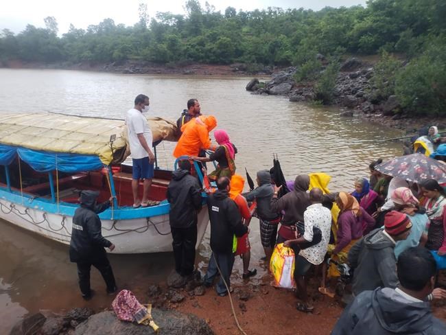 Landslides, monsoon flooding kill over 100 in western India | iNFOnews.ca