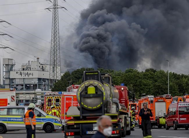 1 person dead, 4 still missing in German chemical explosion | iNFOnews.ca