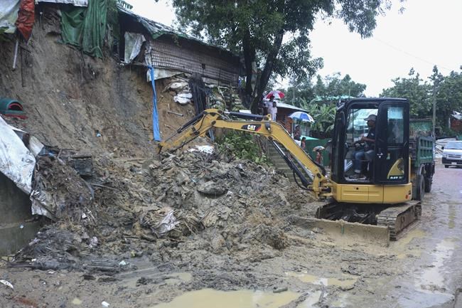 5 Rohingya die in landslide in Bangladesh refugee camp | iNFOnews.ca