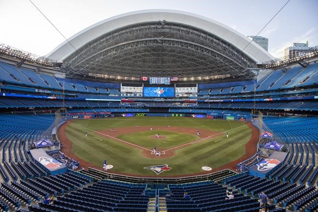 Hernandez, Bichette homer as Blue Jays celebrate return home with win over Royals | iNFOnews.ca Hernandez, Bichette homer as Blue Jays celebrate return home with win over Royals | iNFOnews.ca