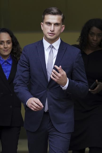 Man pleads guilty to assaulting England's top doctor in park | iNFOnews.ca