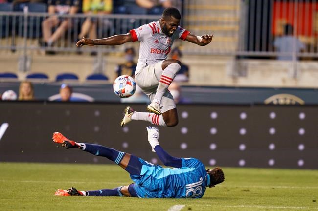Toronto FC back to bad habits as it falls 3-0 to the Philadelphia Union | iNFOnews.ca CP976768824
